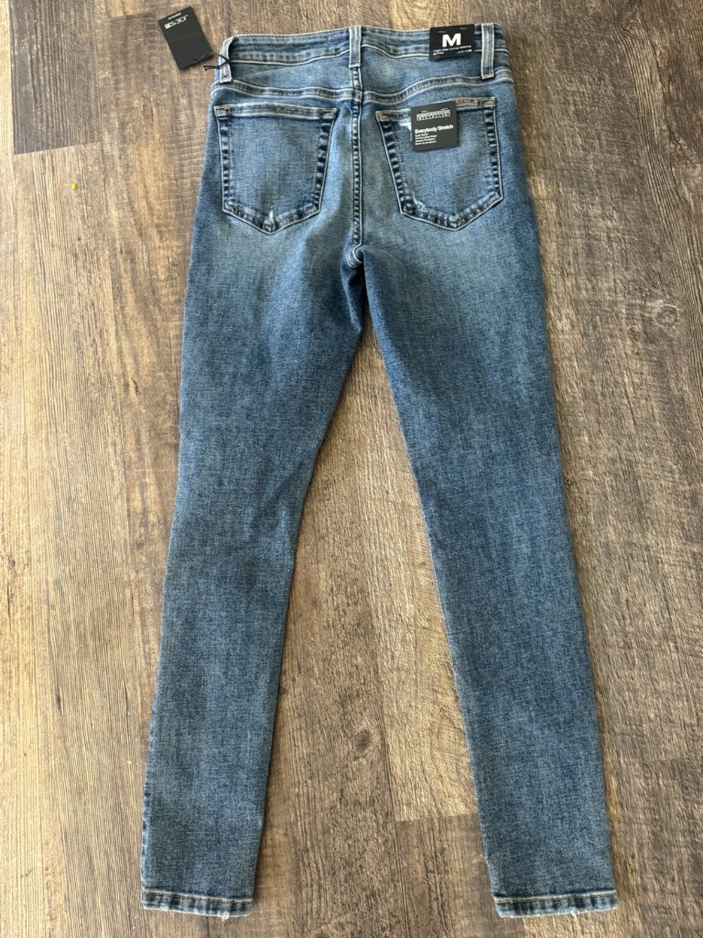 Joe's Jeans High Rise Curvy Skinny Ankle Distressed denim Jeans Size Medium NWT - Picture 3 of 5